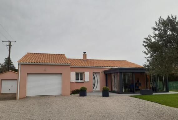 Réalisation d'une véranda Gustave Rideau à Talmont-Saint-Hilaire pour Lydie