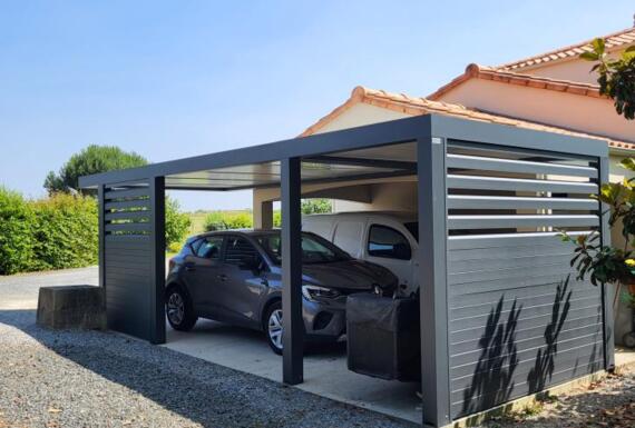 Réalisation d'une carport Gustave Rideau à Saint-Hilaire-de-Clisson pour Dominique Sylvie