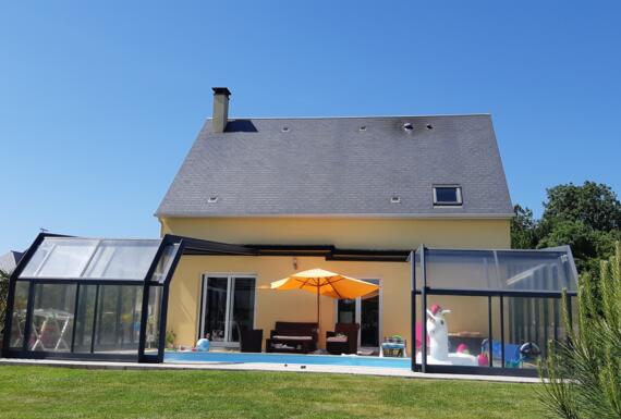 Réalisation d'un abri de piscine Gustave Rideau au Mesnil-Rouxelin pour Vincent